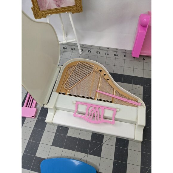 Mattel Barbie Grand Piano Sofa Table Framed Picture Lot - Picture 15 of 16